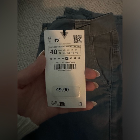 Cargo pants - Picture 3 of 4